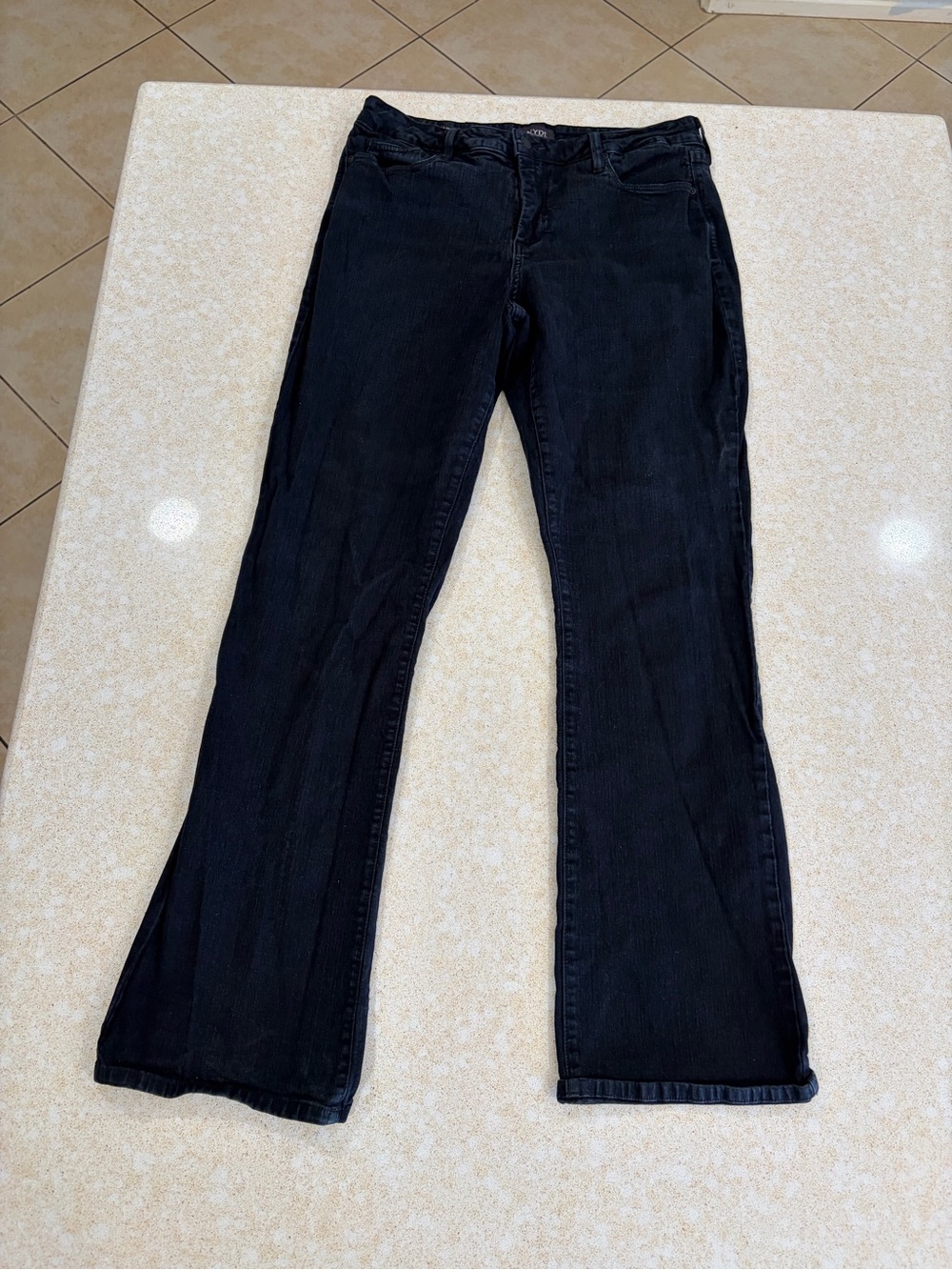 NYDJ  Mini Bootcut Bootcut jeans Billie women’s 14 black Lift Tuck Technology